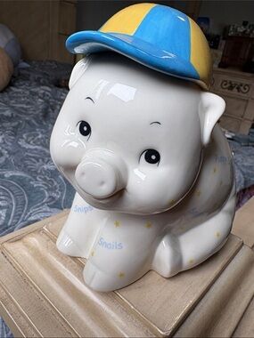 Vintage ADORABLE & RARE ASHTON-DRAKE MUSICAL PIGGY BANK *SNIPS 'N SNAILS*